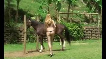 Sweet muscled stallion gets sucked by a good redhead babe